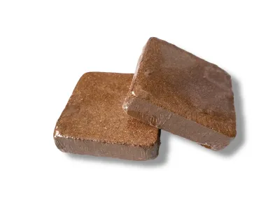 Włókno kokosowe w kostce - naturalne podłoże dla ptaszników i roślin